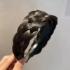 Hoop de cabeza de pelo falso hoop de pelo vintage engrosado mujer hecho a mano estilo de mujer twisted hoop de cabeza de mujer de verano craneal alto hoop de pelo Application Scenario